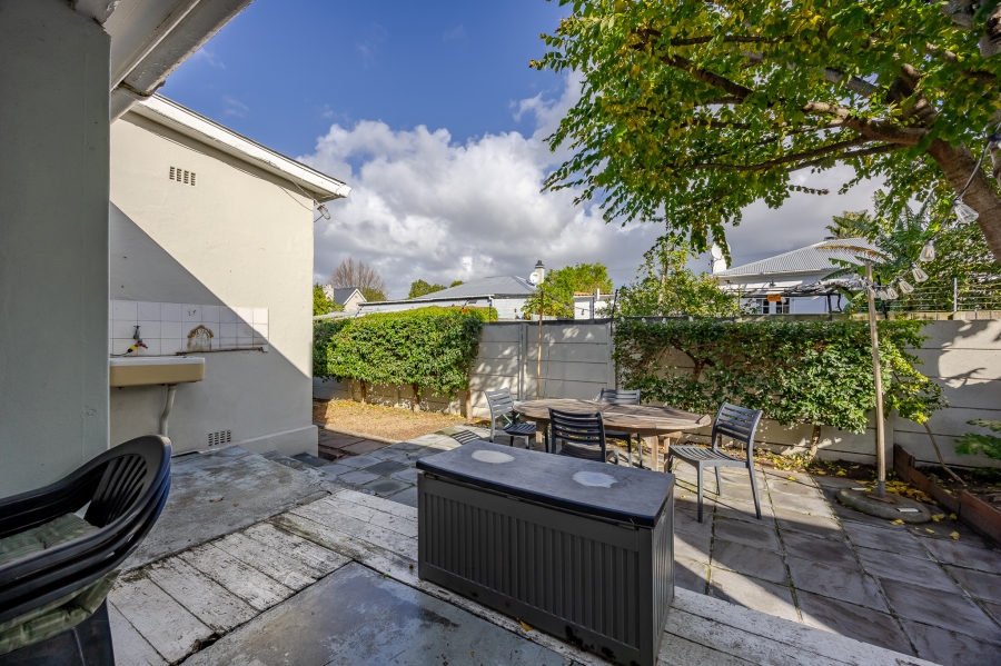 4 Bedroom Property for Sale in Wynberg Upper Western Cape